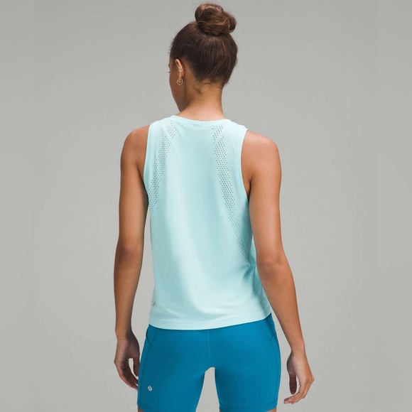 Lululemon Train to Be Tank Top in Cyan Blue - Size 4 *Hemmed* - Picture 6 of 9